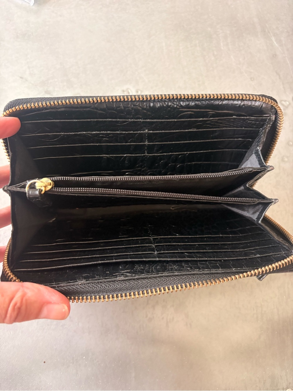 Brahmin Suri Melbourne Black Croc-Embossed Zip Wallet with Gold Plaque - Picture 3 of 3